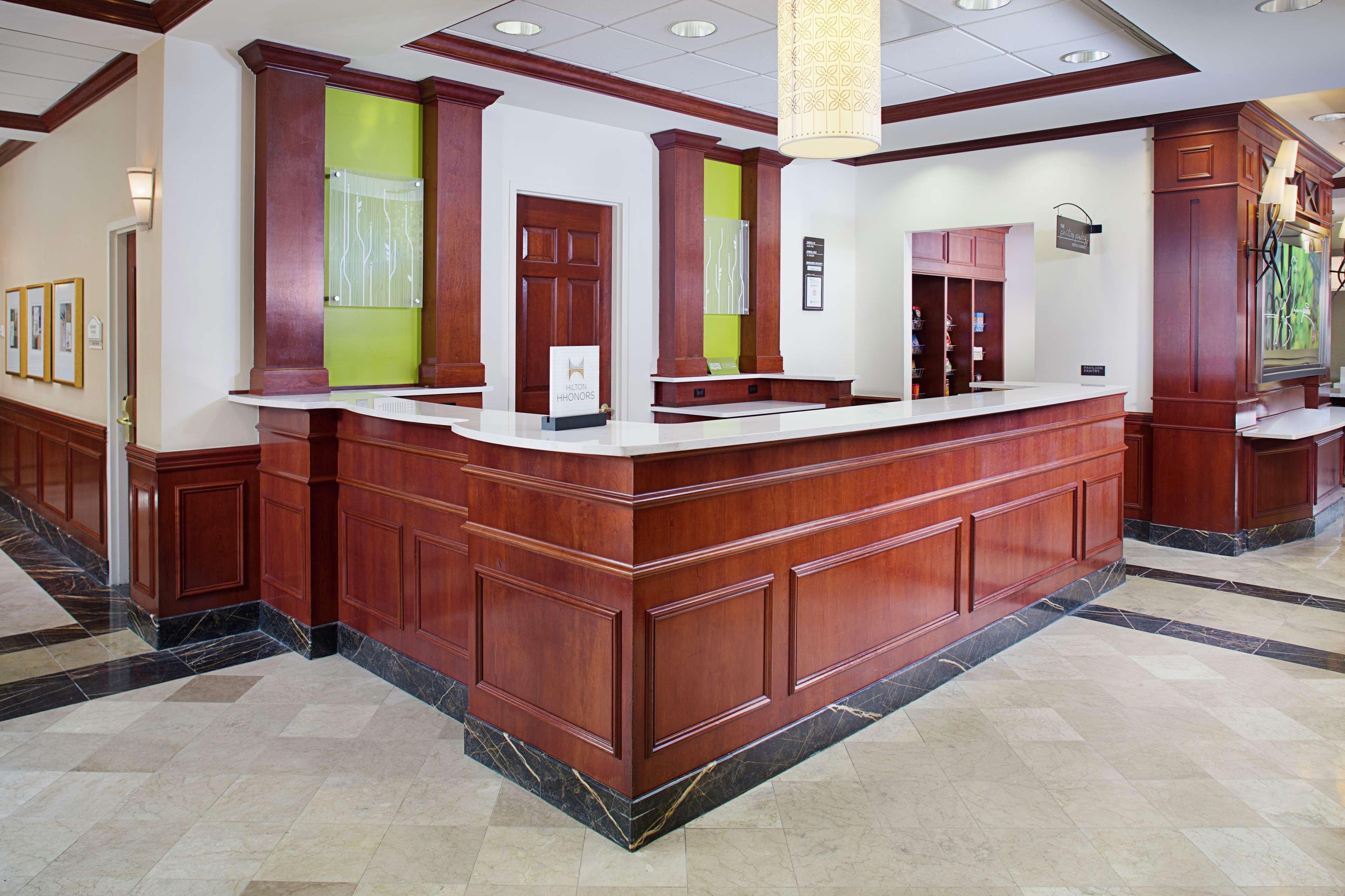 Hilton Garden Inn Virginia Beach Town Center Buitenkant foto