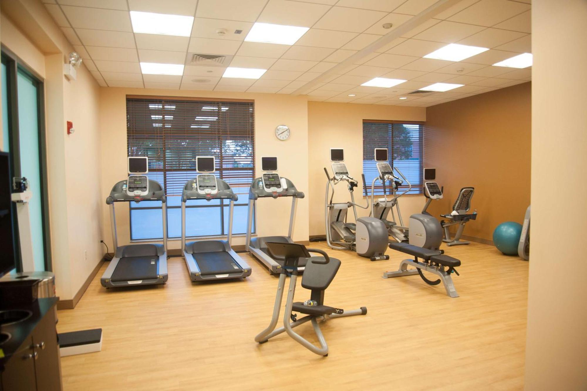 Hilton Garden Inn Virginia Beach Town Center Buitenkant foto