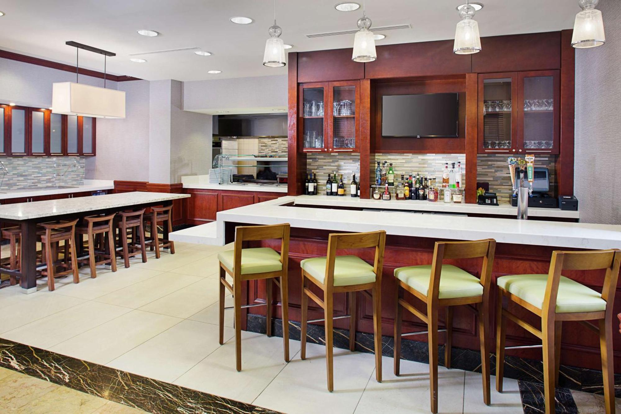 Hilton Garden Inn Virginia Beach Town Center Buitenkant foto
