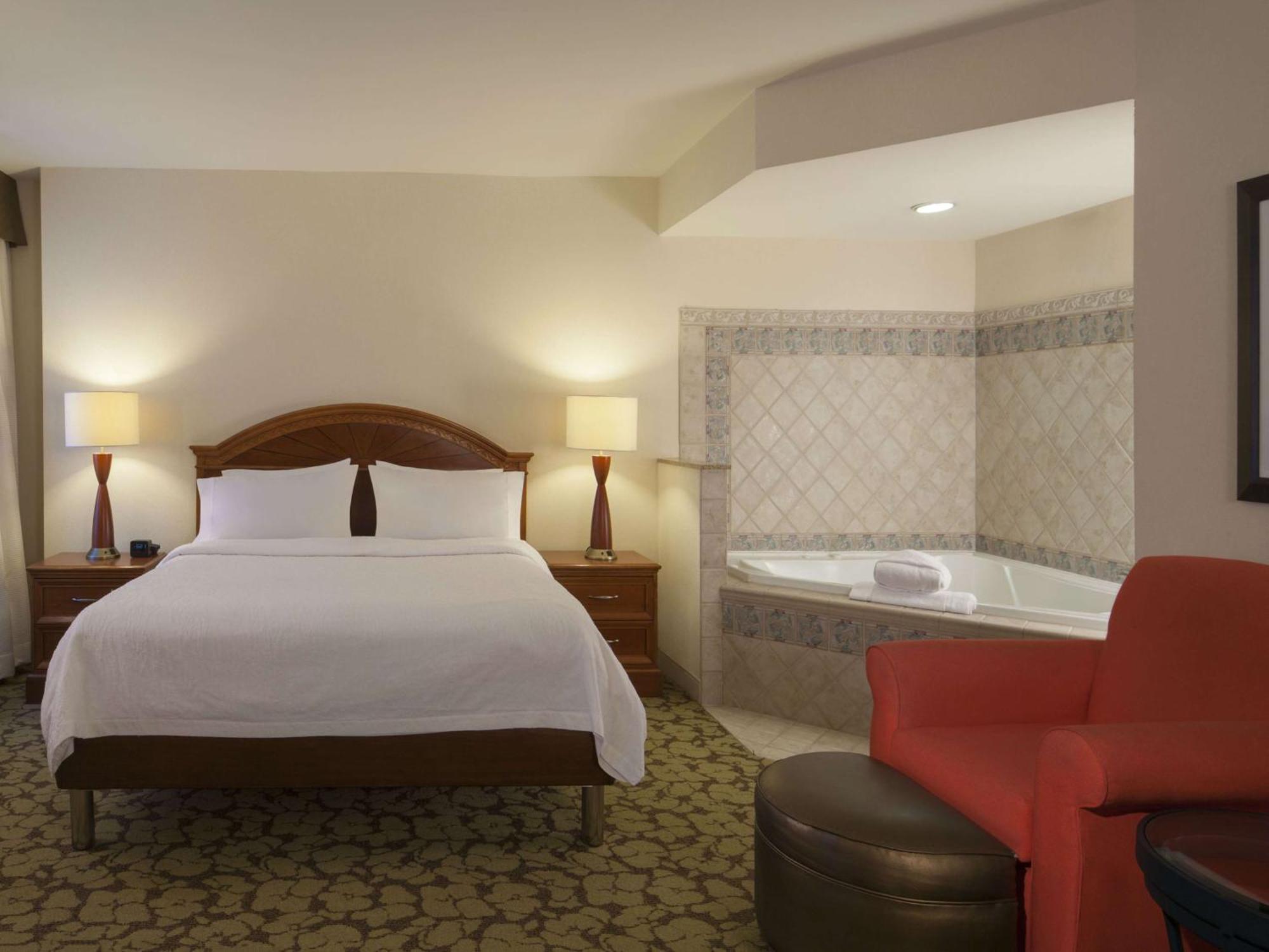 Hilton Garden Inn Virginia Beach Town Center Buitenkant foto