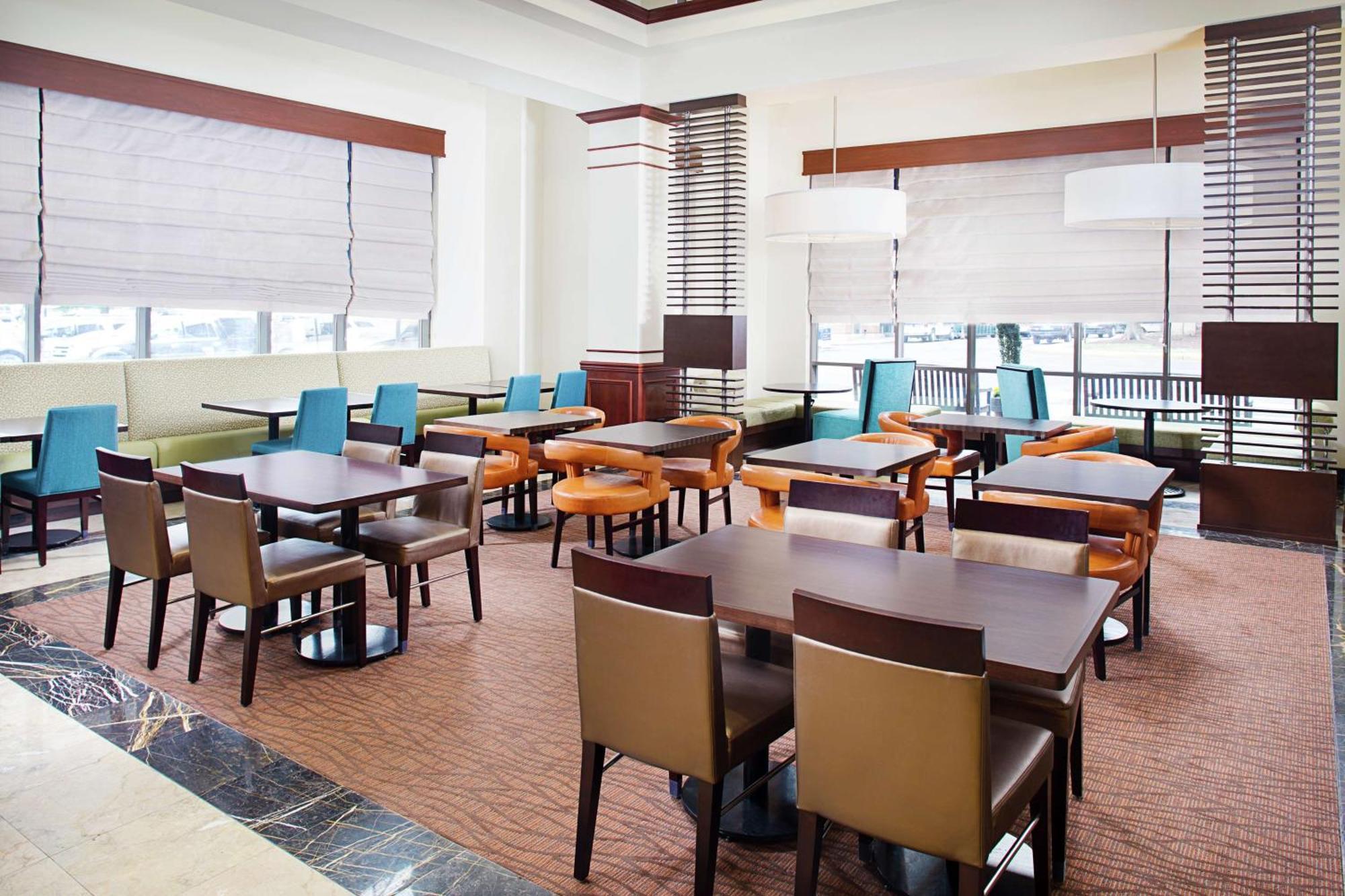 Hilton Garden Inn Virginia Beach Town Center Buitenkant foto