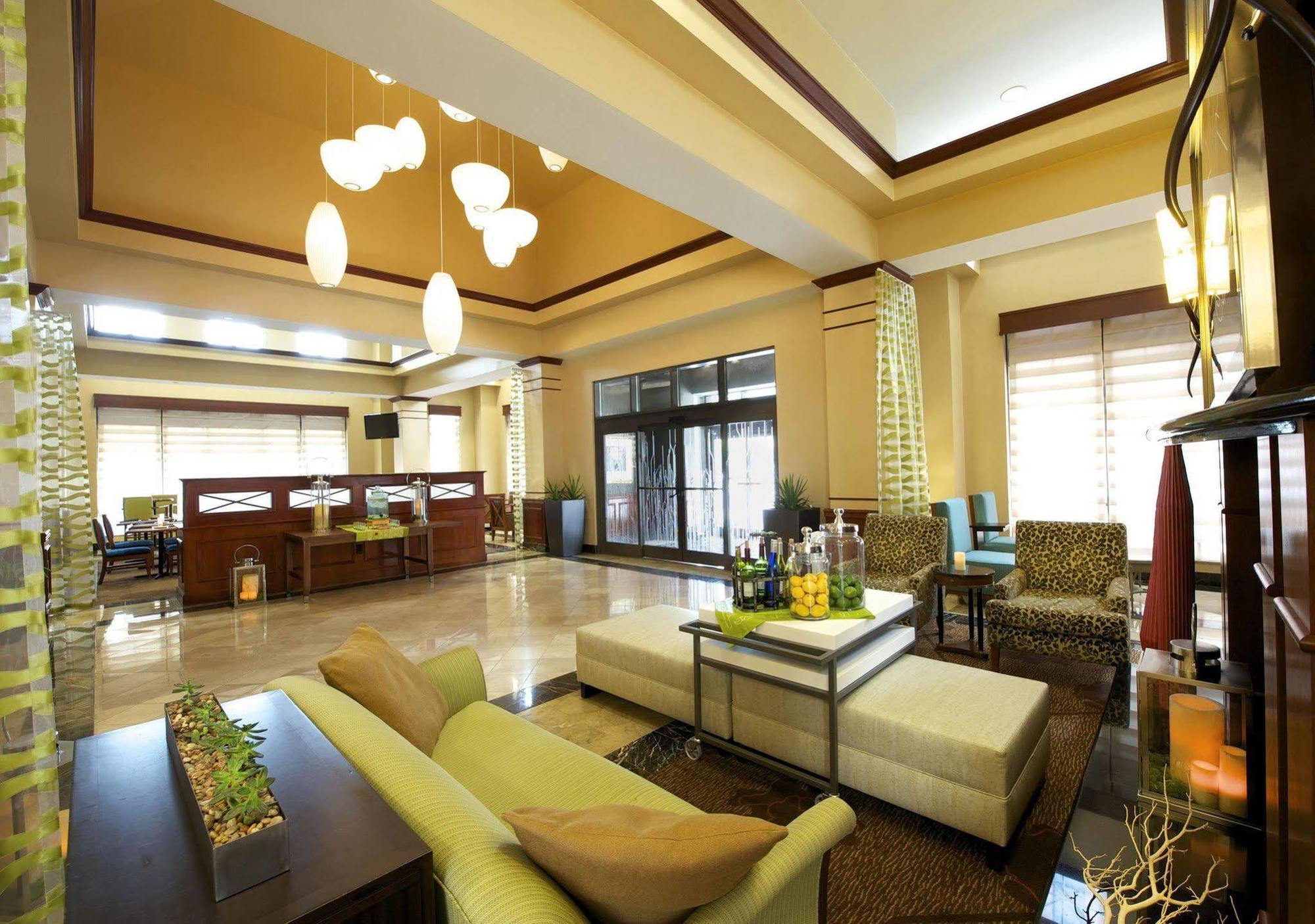 Hilton Garden Inn Virginia Beach Town Center Buitenkant foto