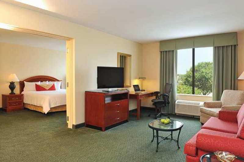 Hilton Garden Inn Virginia Beach Town Center Buitenkant foto